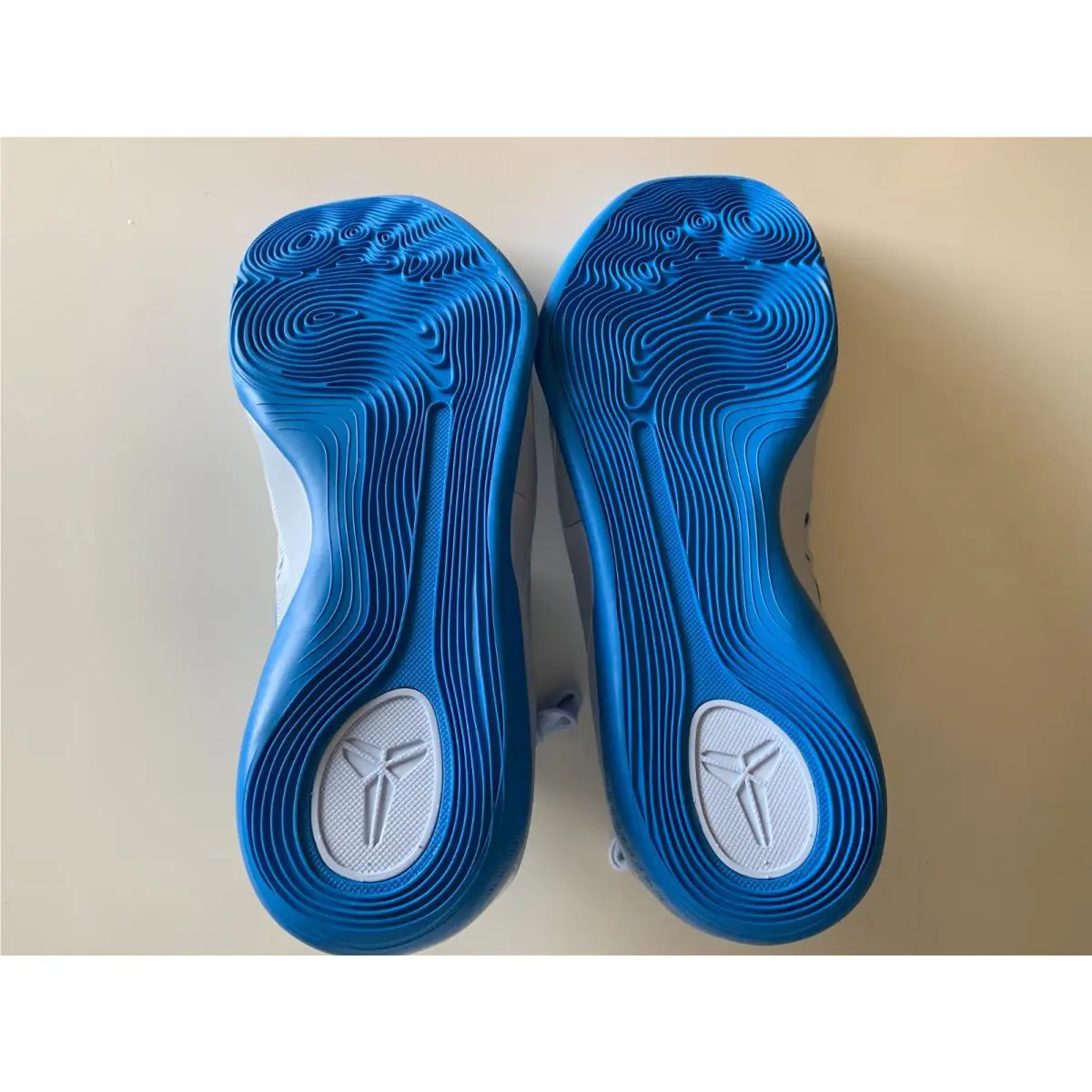 Nike shoes - Hydrogen Blue (UPC: 198730008974) 4