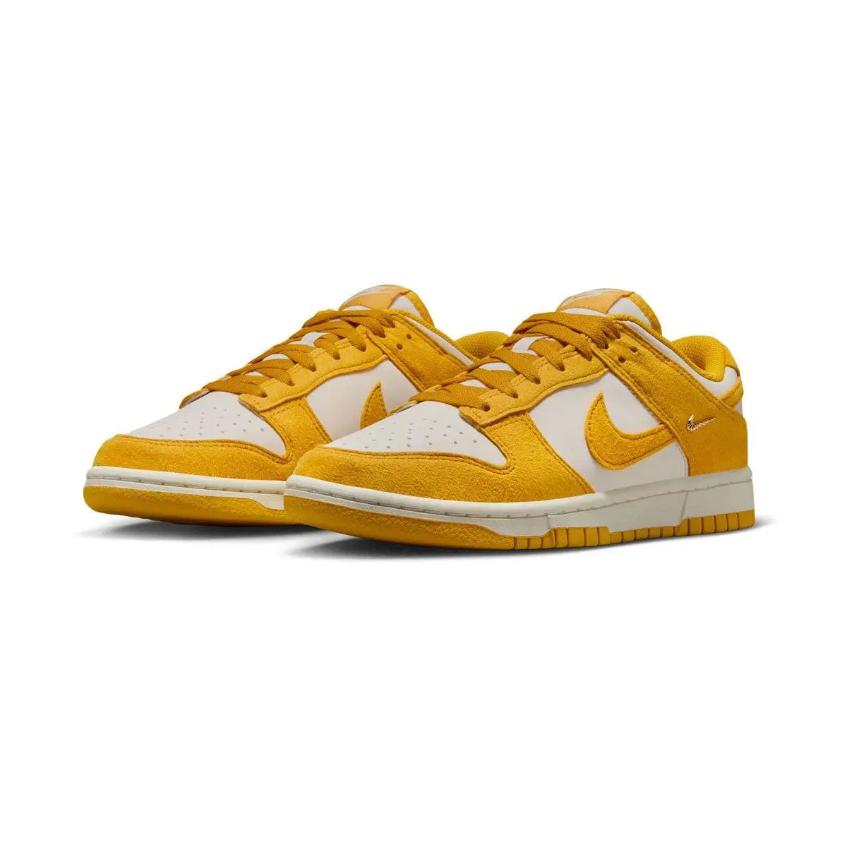 Nike shoes - Nike Dunk - Dunk - IB4417-101 - PALE IVORY/DARK SULFUR-SAIL (UPC: 198481724314) 1