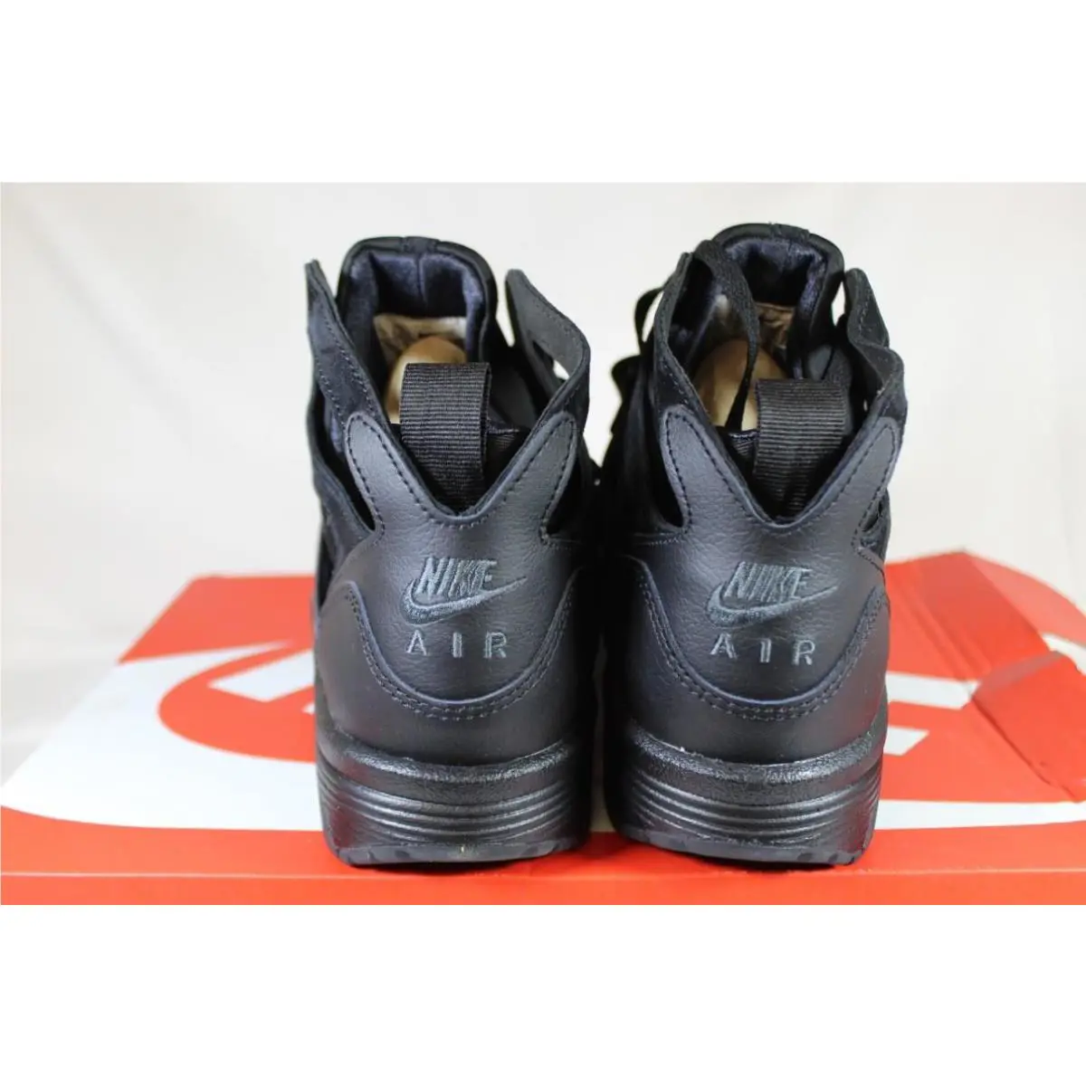 Nike shoes - Black 2