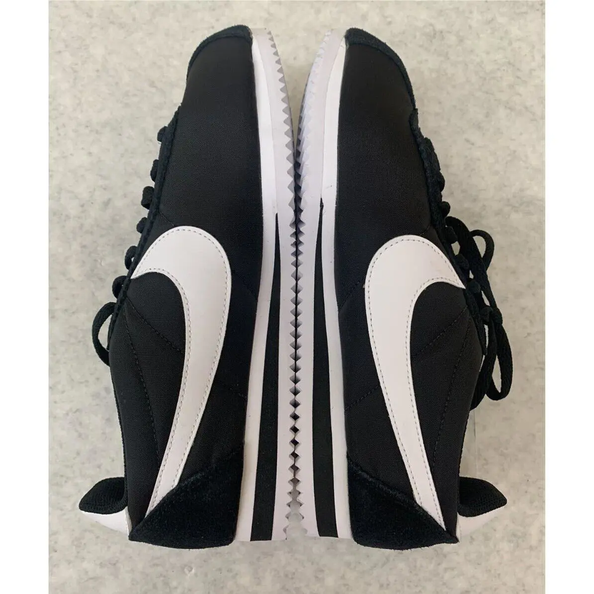 Nike shoes - Classic Cortez Nylon - Classic Cortez Nylon - 807472011 - Black / White 5