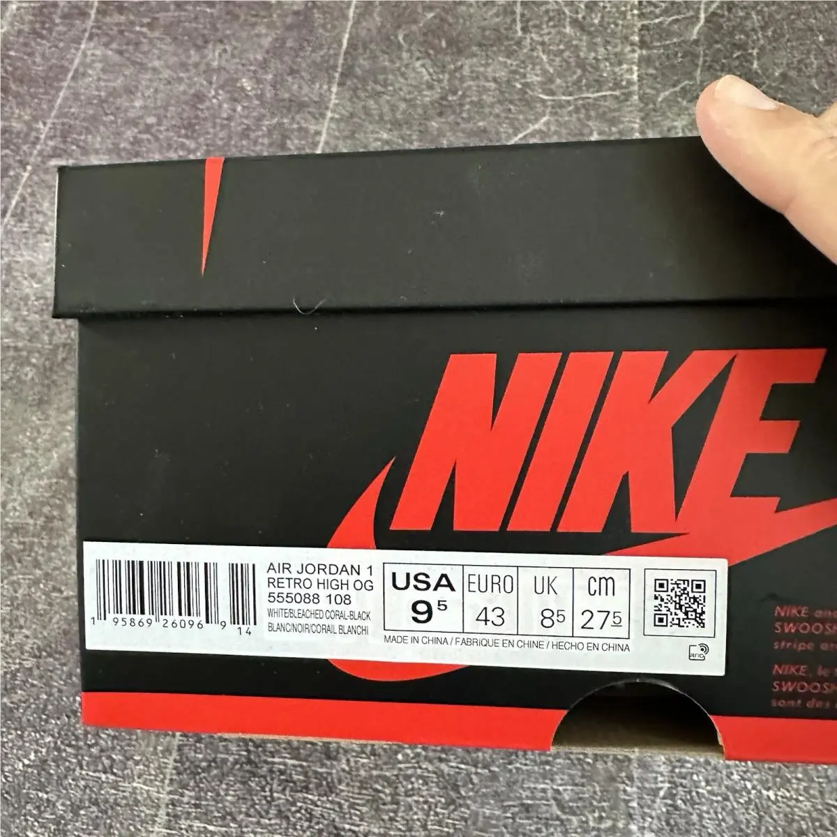 Nike shoes - Nike Air Jordan 1 - Air - White 5