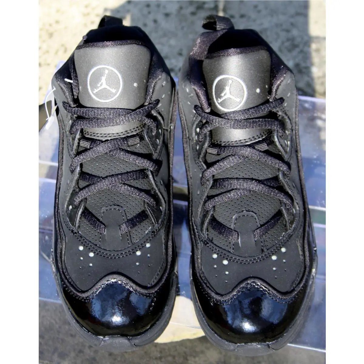 Nike shoes - Black/metallic silver/dark shadow (UPC: 823229101477) 0