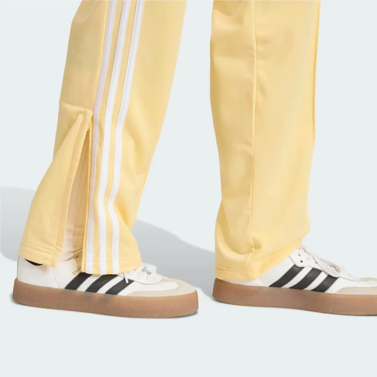 Adidas clothing - KD3650 - KD3650 - Orange Tint / Off White 4