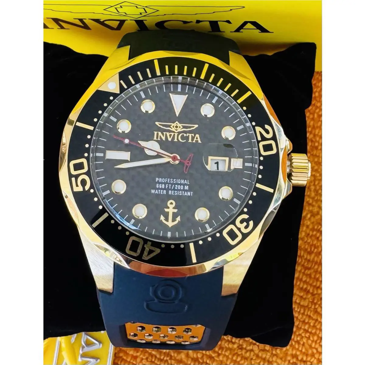 Invicta Mens Ocean’s Voyage “professional Diver” Gold/black Dial W/box 226647