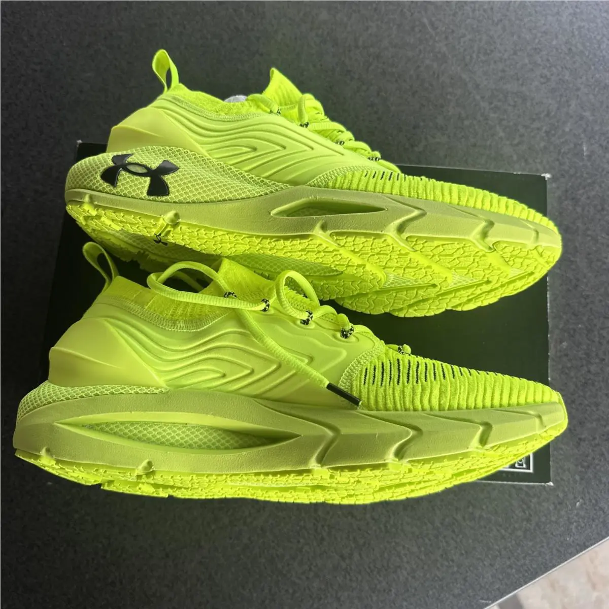 Under Armour shoes - Under Armour HOVR Phantom - HOVR Phantom - 3024154-307 - Yellow (UPC: 0195252928988) 2