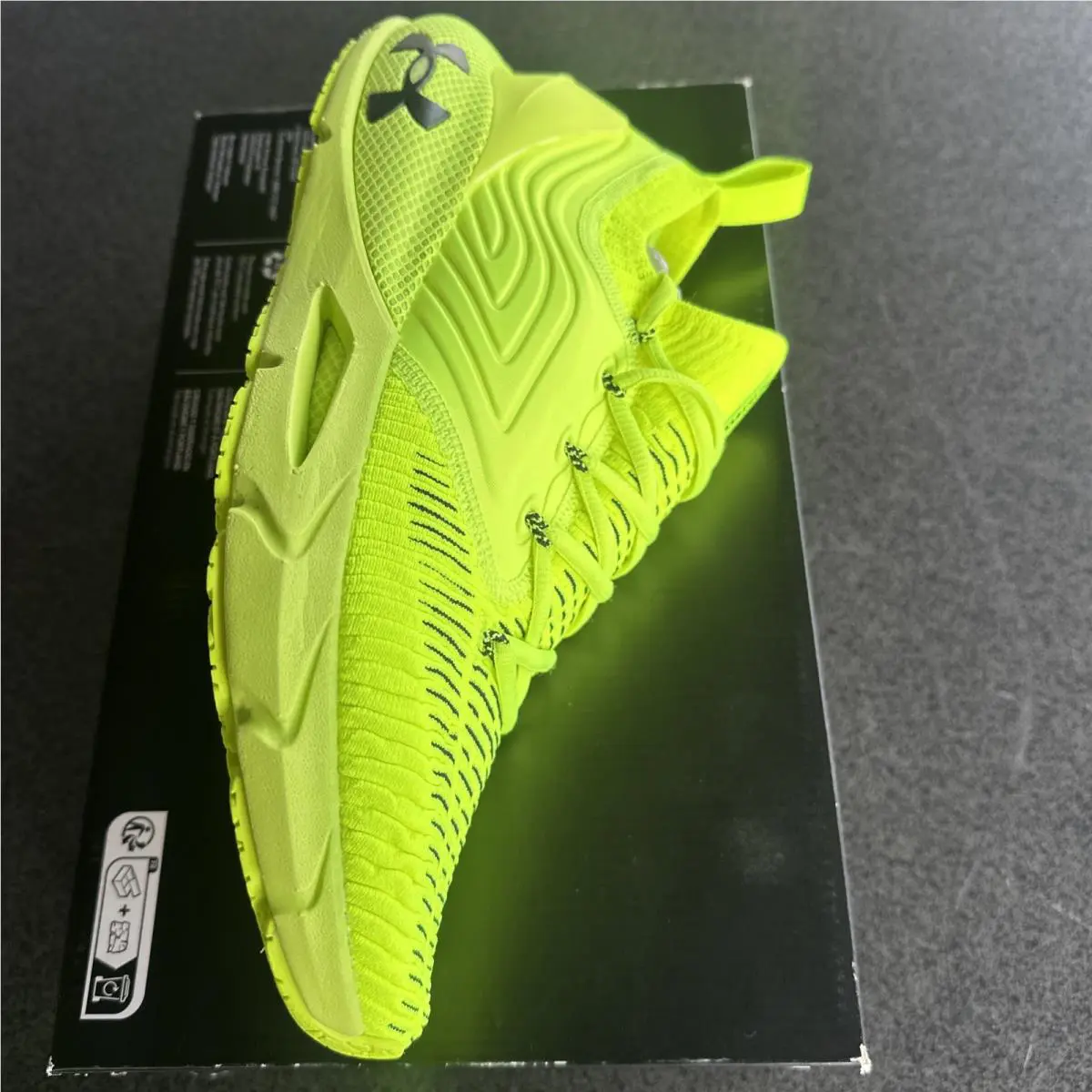 Under Armour shoes - Under Armour HOVR Phantom - HOVR Phantom - 3024154-307 - Yellow (UPC: 0195252928988) 3