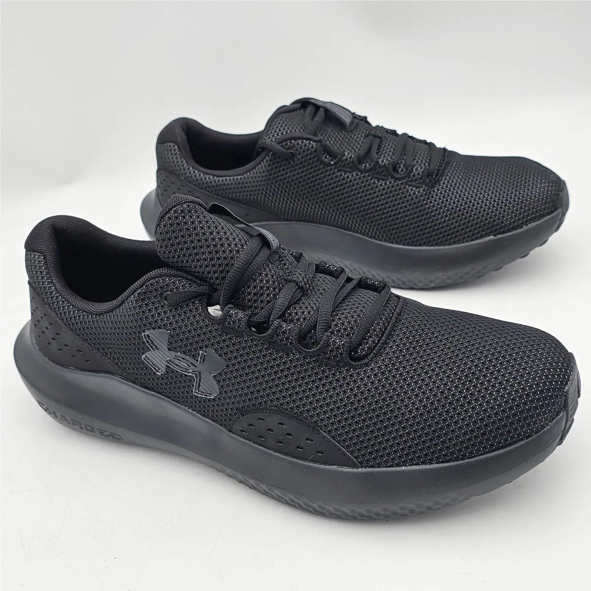 Under Armour shoes - Under Armour Charged Surge - Charged Surge - Black 2