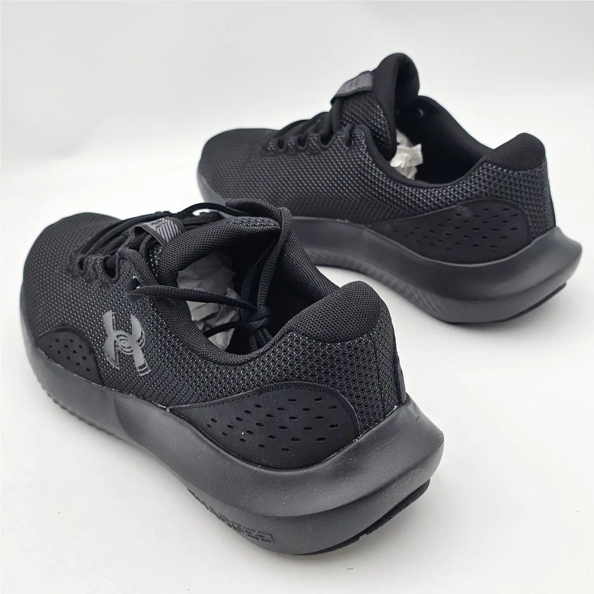 Under Armour shoes - Under Armour Charged Surge - Charged Surge - Black 5