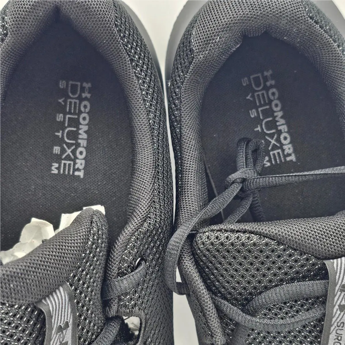 Under Armour shoes - Under Armour Charged Surge - Charged Surge - Black 1