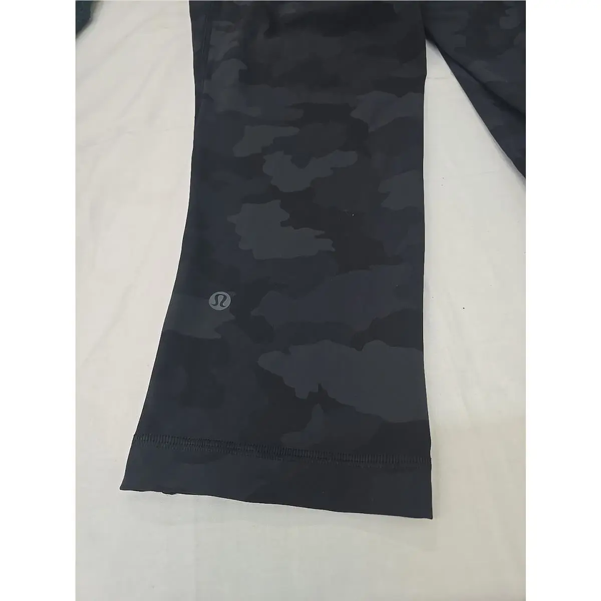 Lululemon clothing - Black 4