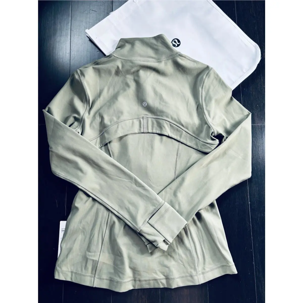 Lululemon clothing - Green 2