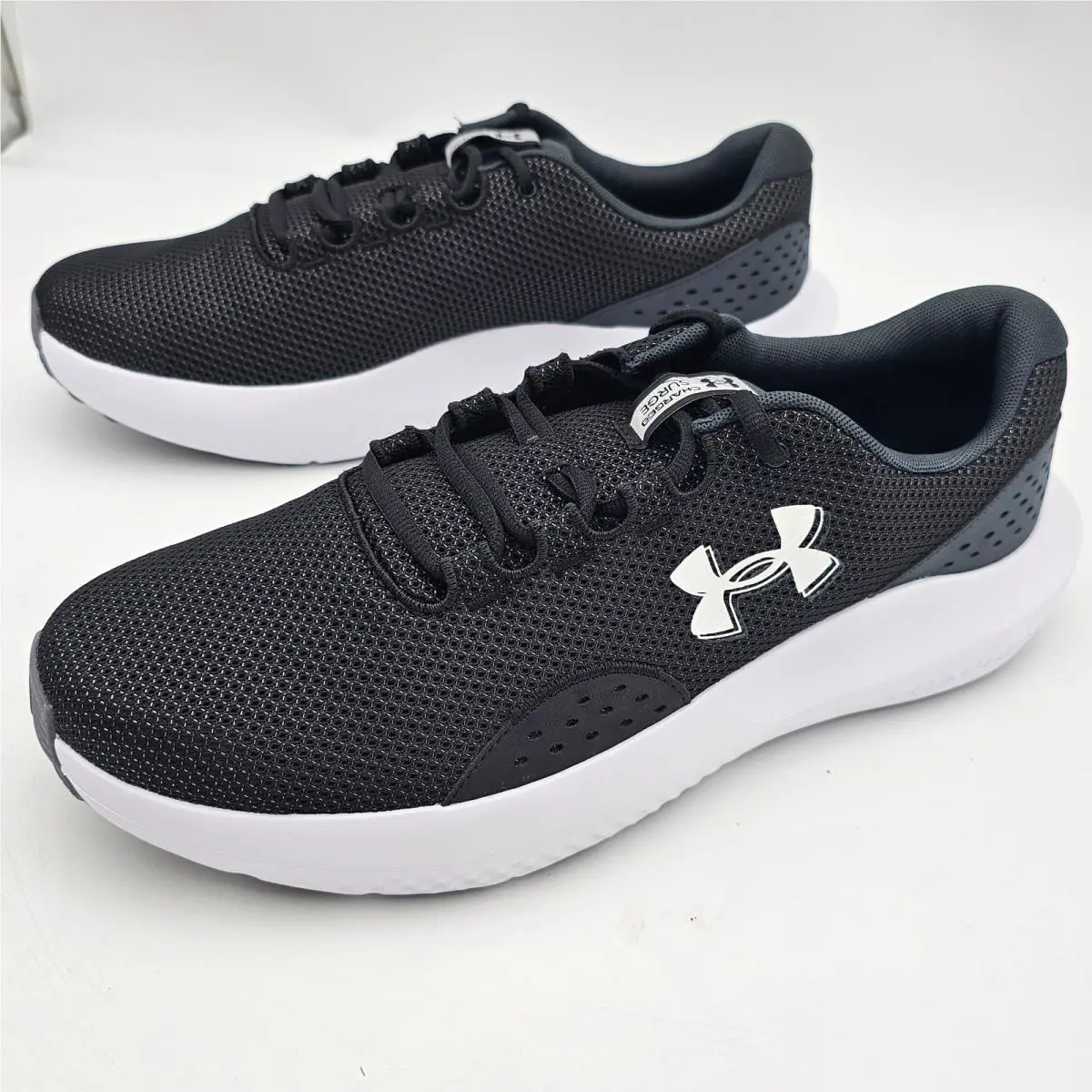 Under Armour shoes - Charged Surge - Charged Surge - Black 3