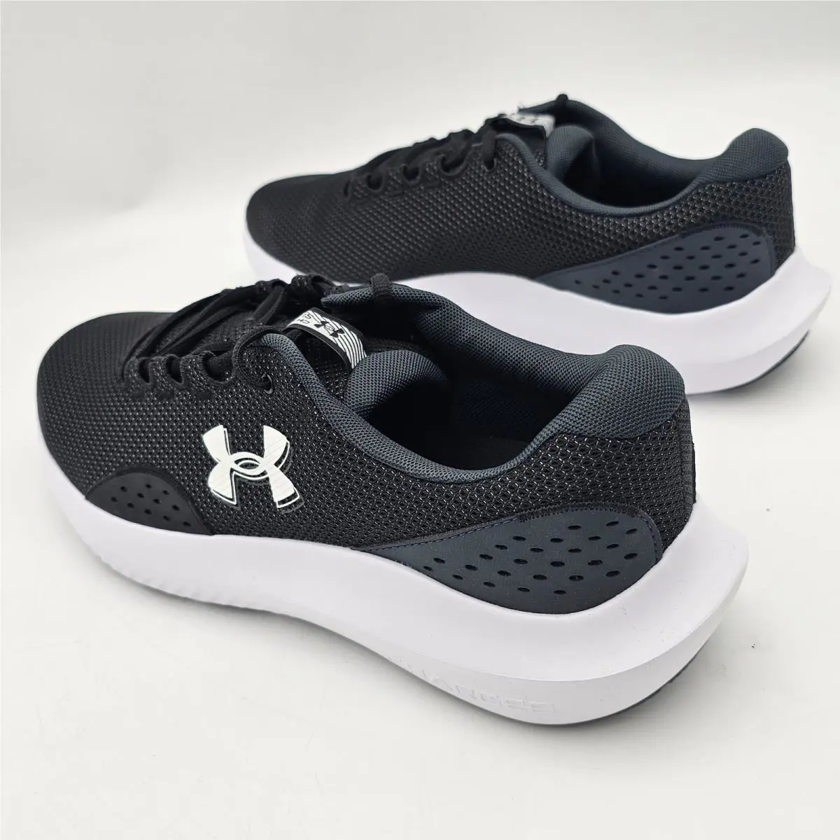 Under Armour shoes - Charged Surge - Charged Surge - Black 5