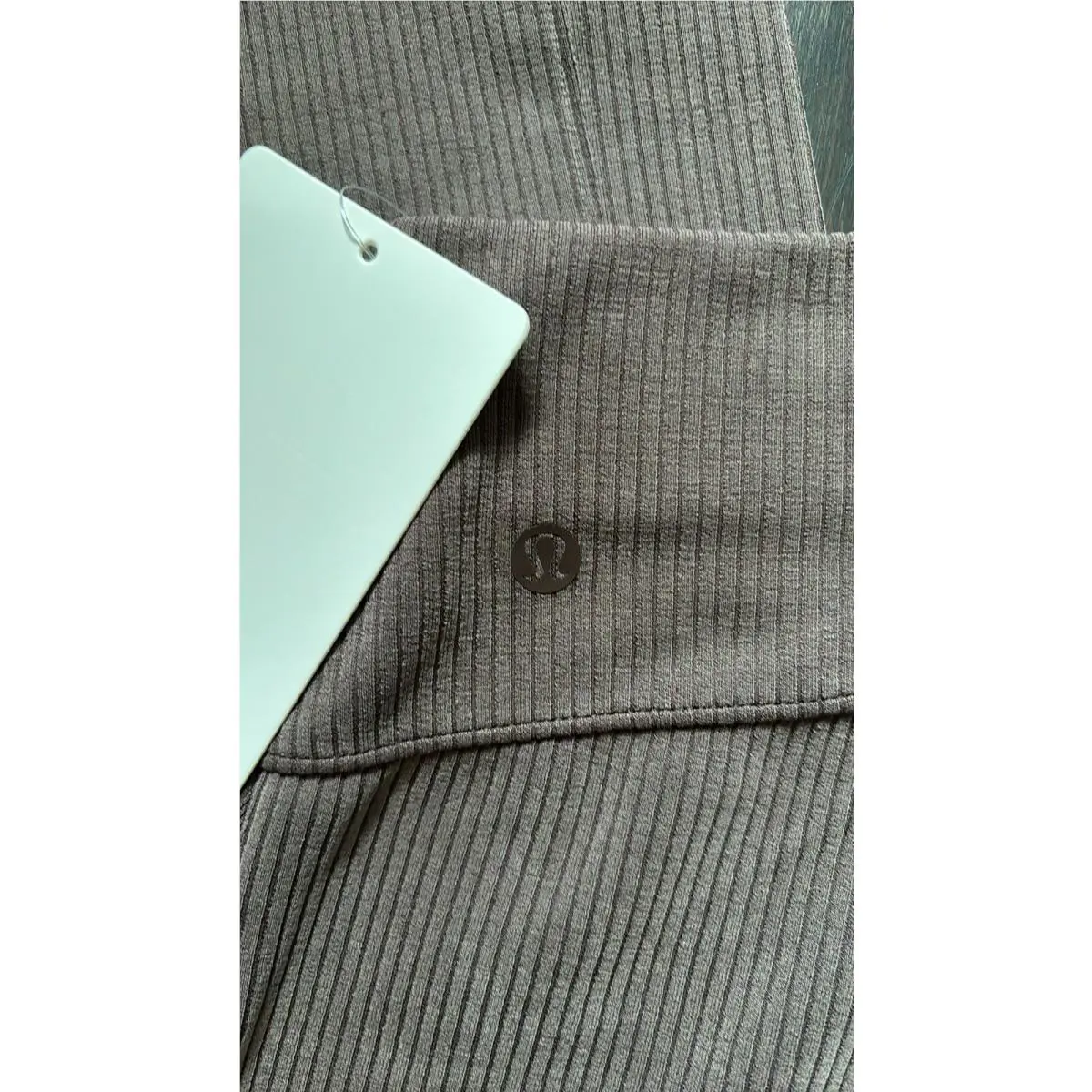 Lululemon clothing - Espresso 2
