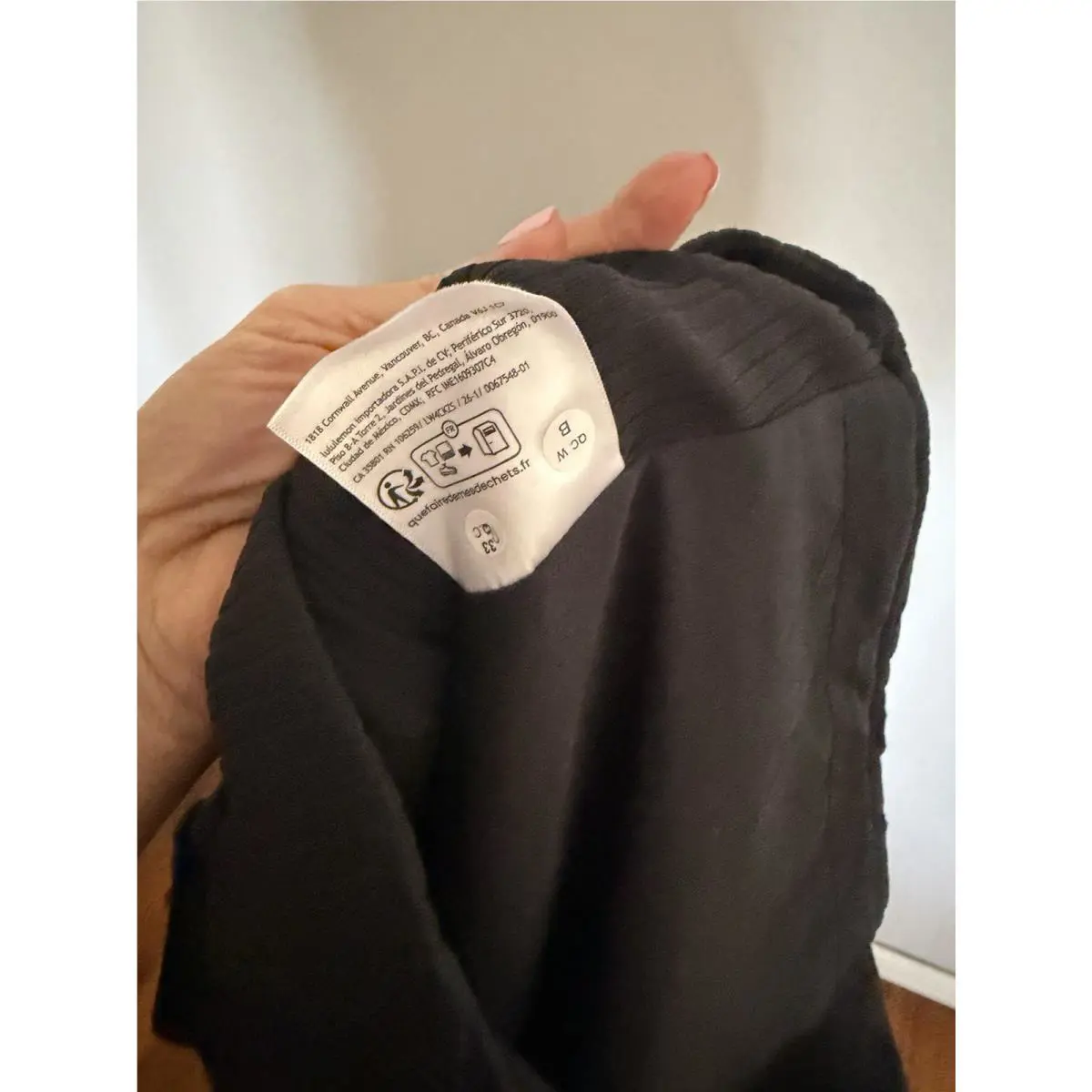 Lululemon clothing - Black 2