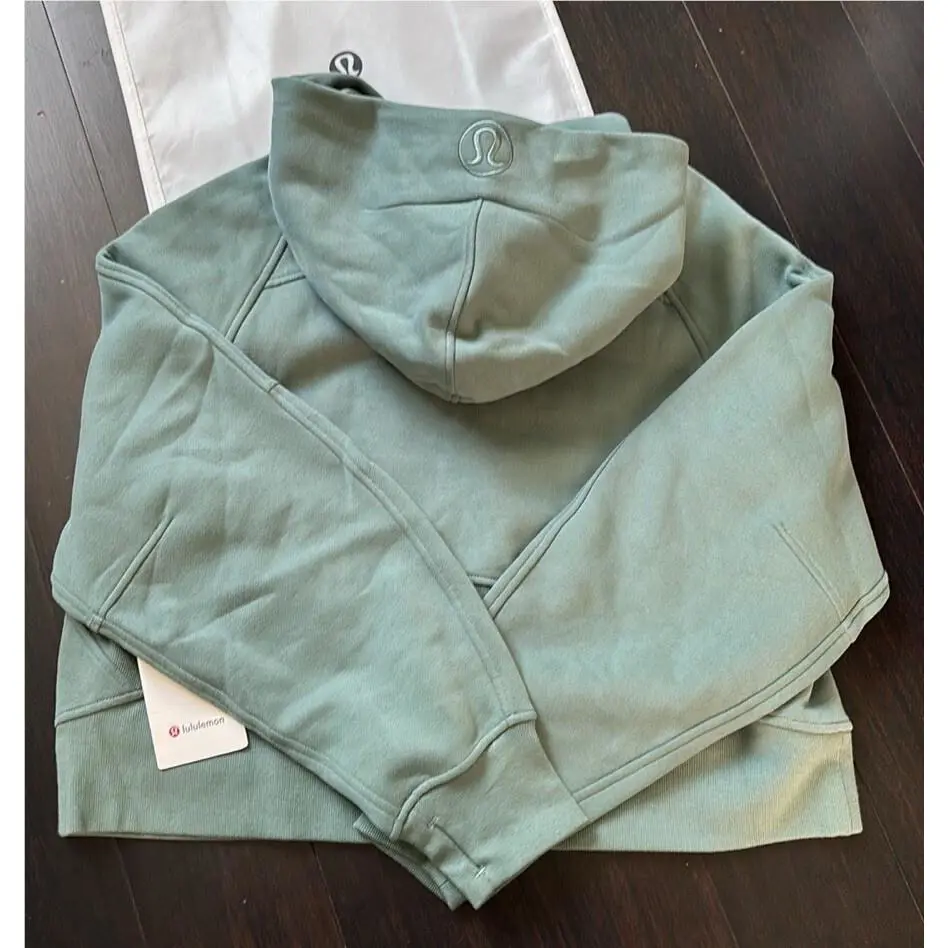 Lululemon clothing - Green 2