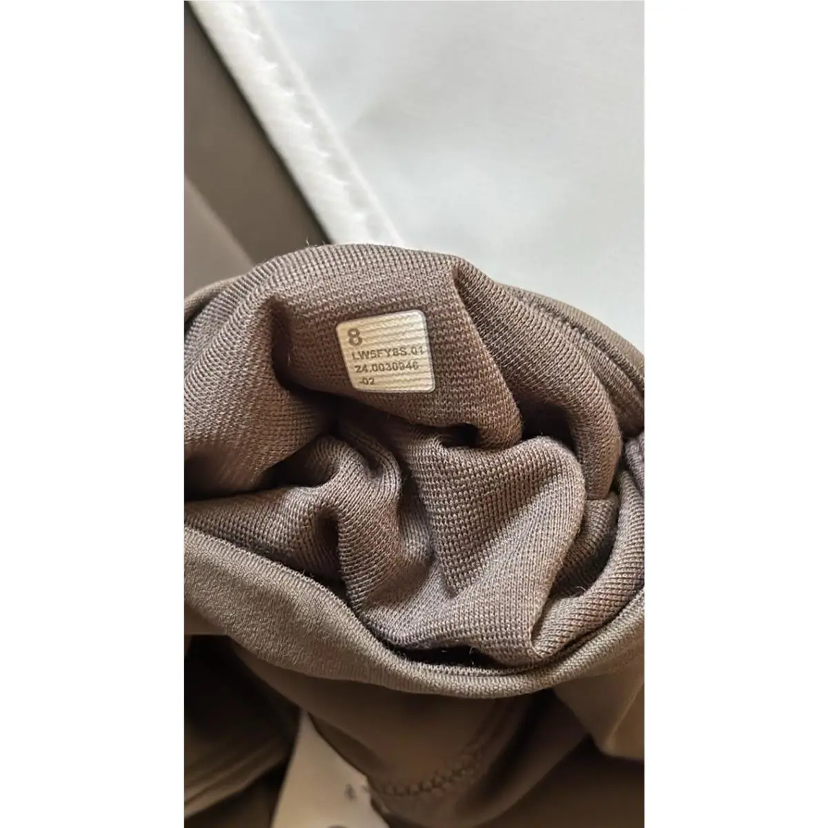 Lululemon clothing - Nomad 6