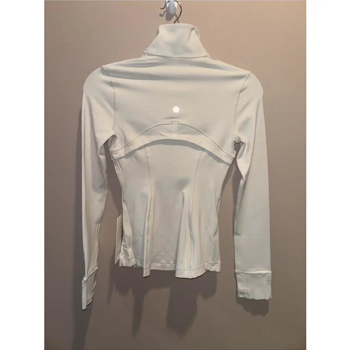 Lululemon clothing - Bone/gold 2