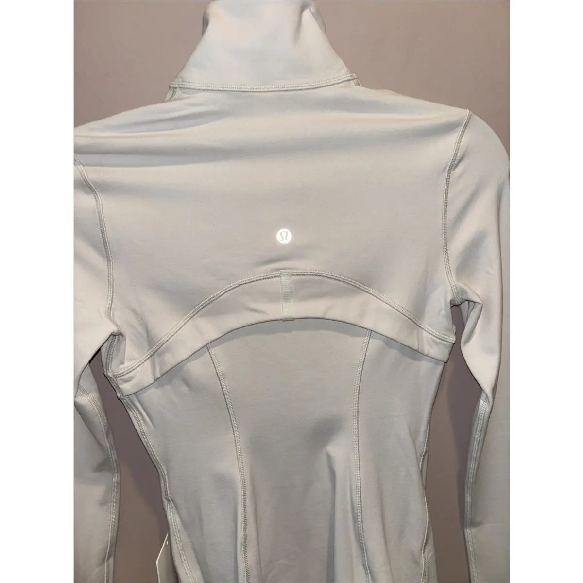 Lululemon clothing - Bone/gold 3