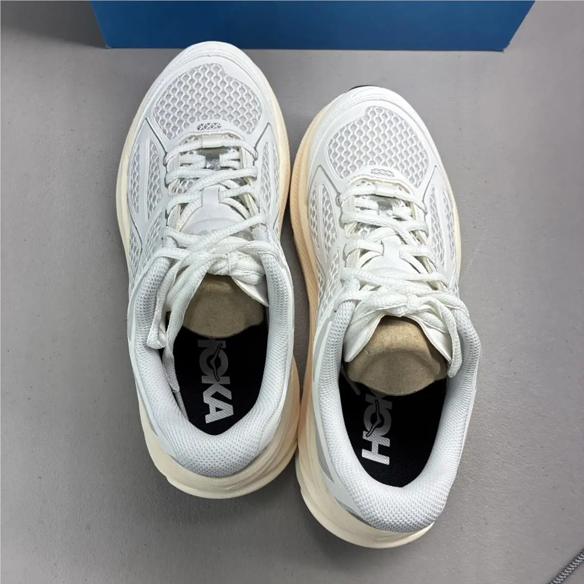 Hoka shoes - Hoka One One Clifton 9 - 1155370-FCG - White 3