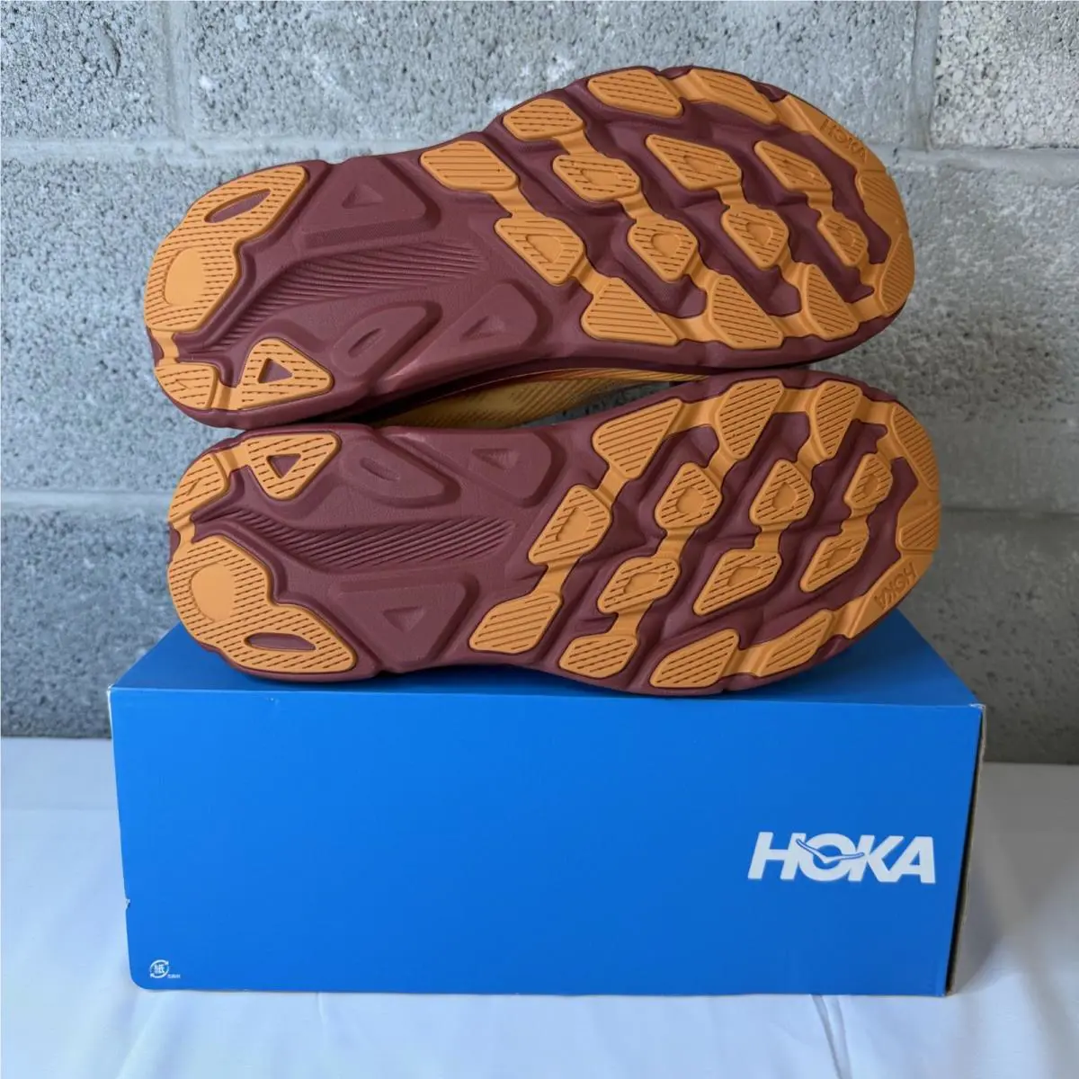 Hoka shoes - Hoka One One HOKA Clifton 9 - 1127895-AHSH - Orange 2