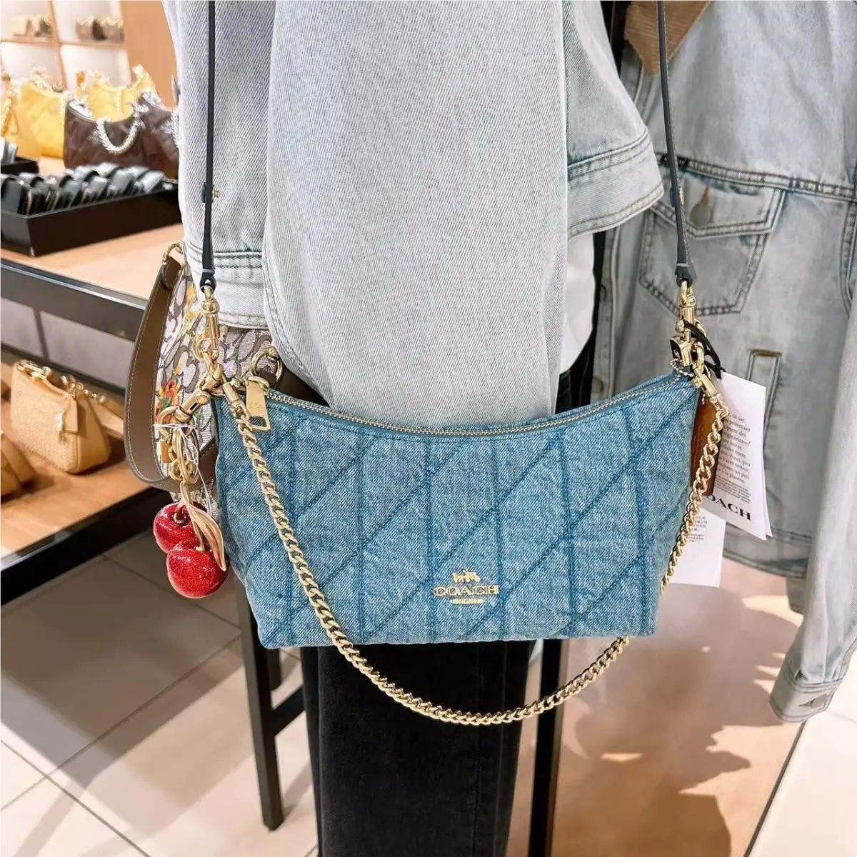 Caitlin Shoulder Bag with Quilting CDZ88/CDZ89/CEK80 CDZ89 Gold/Indigo by Coach