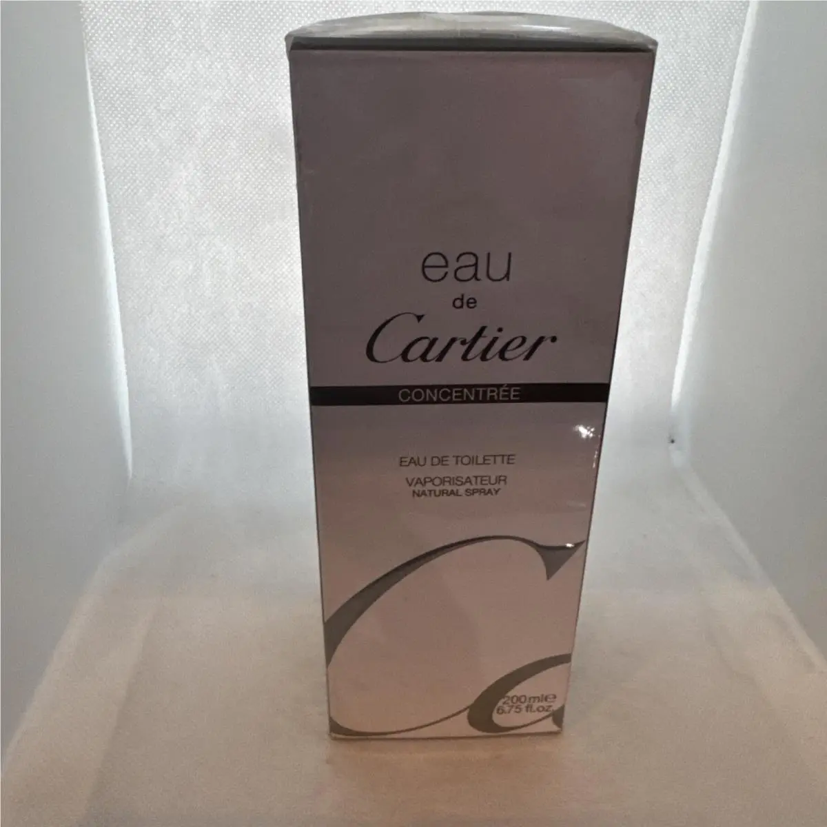 Eau DE Cartier Concentree by Cartier 6.75 oz 200 ml Eau de Toilette