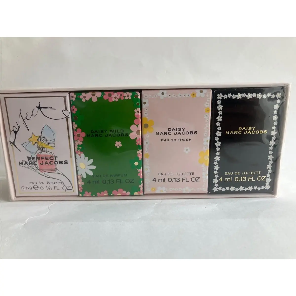 Marc Jacobs 4Pcs Mini Set For Women See Details Rare