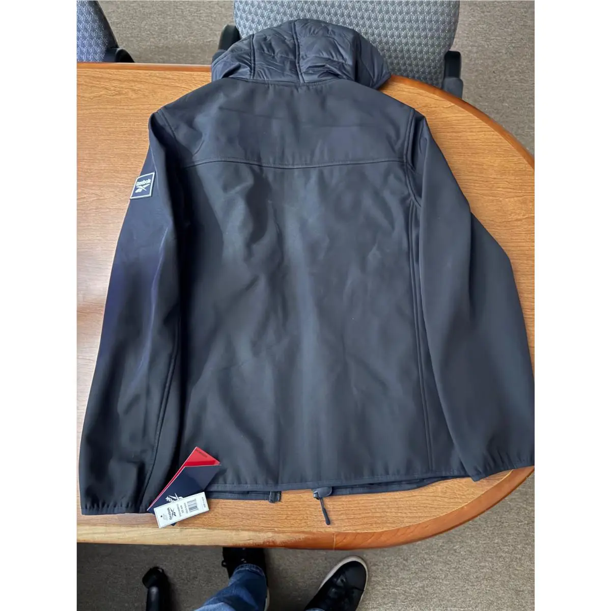 Reebok clothing - Black White 3