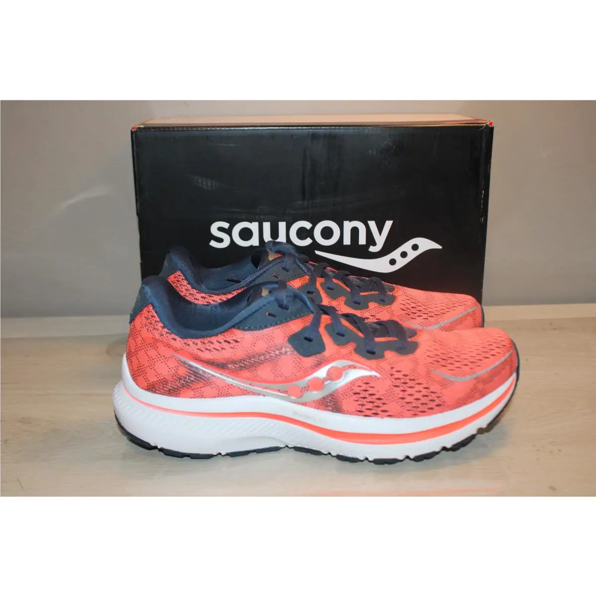 Saucony shoes - Multicolor 2