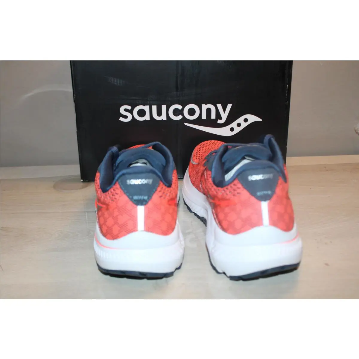 Saucony shoes - Multicolor 4