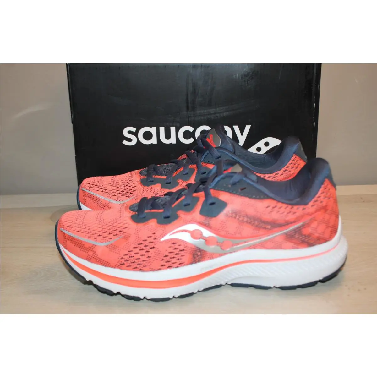 Saucony shoes - Multicolor 6