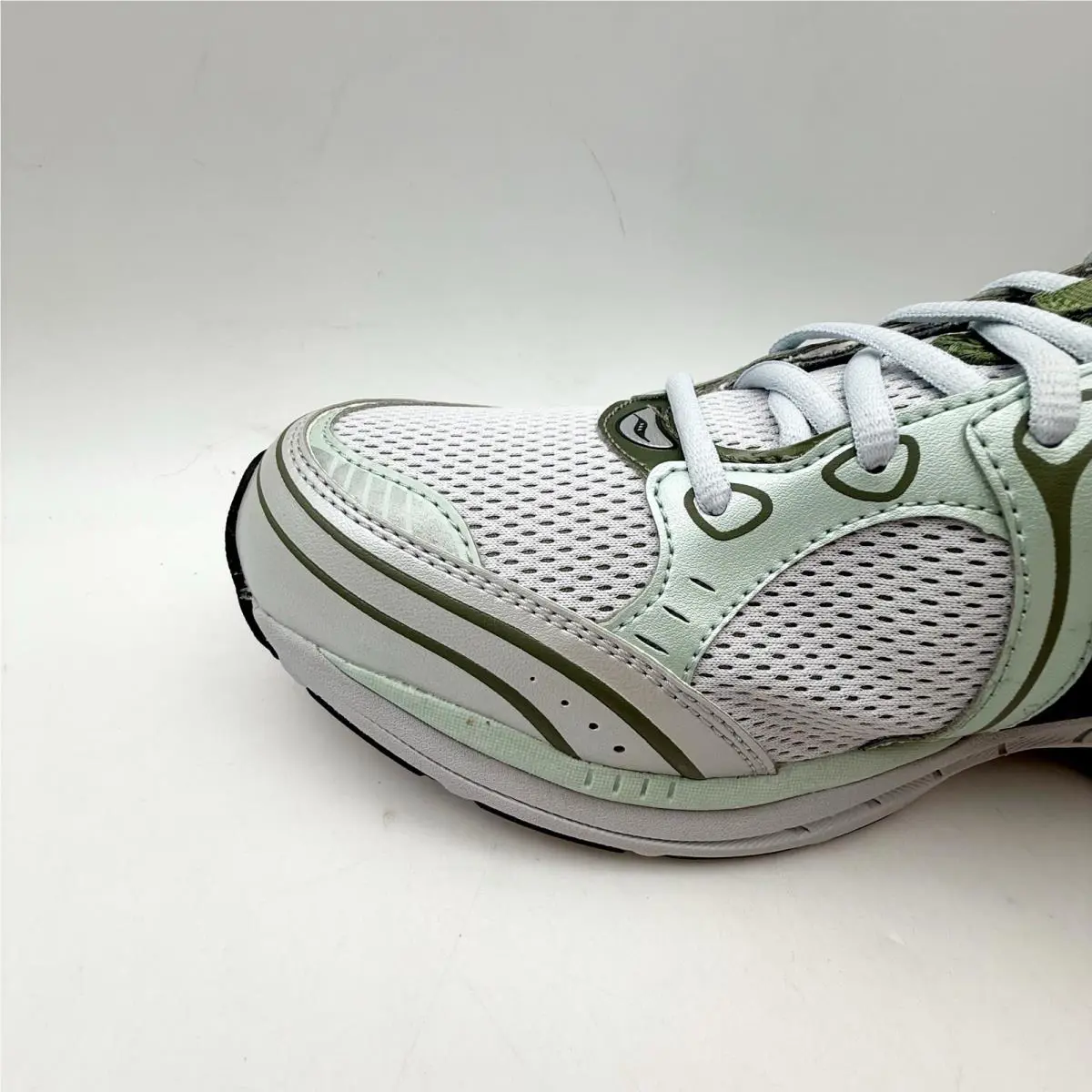 Saucony shoes - Gray (UPC: 195020052136) 10