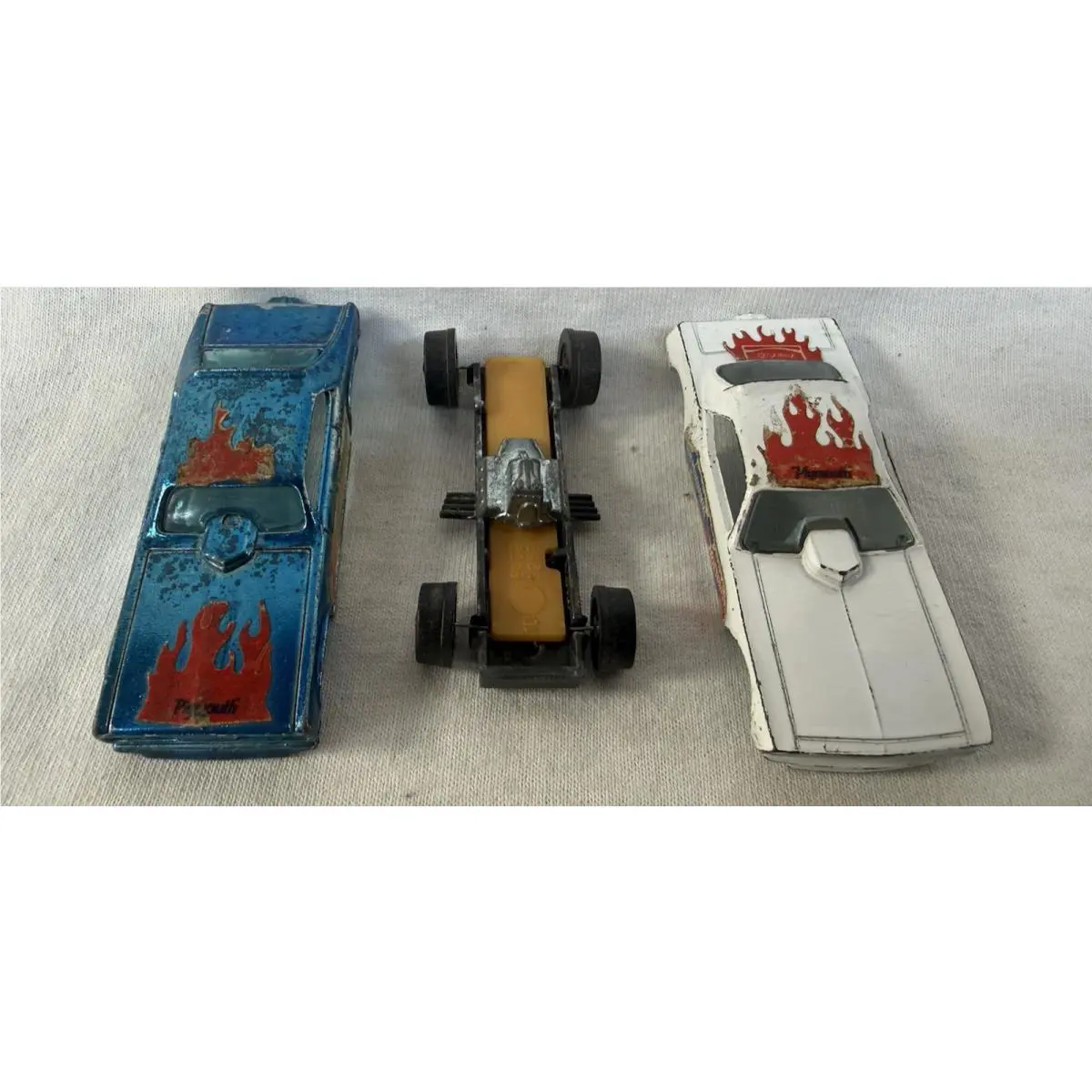 Hot Wheels Redline 1970 Snake Mongoose II Funny Car Body`s Chassis
