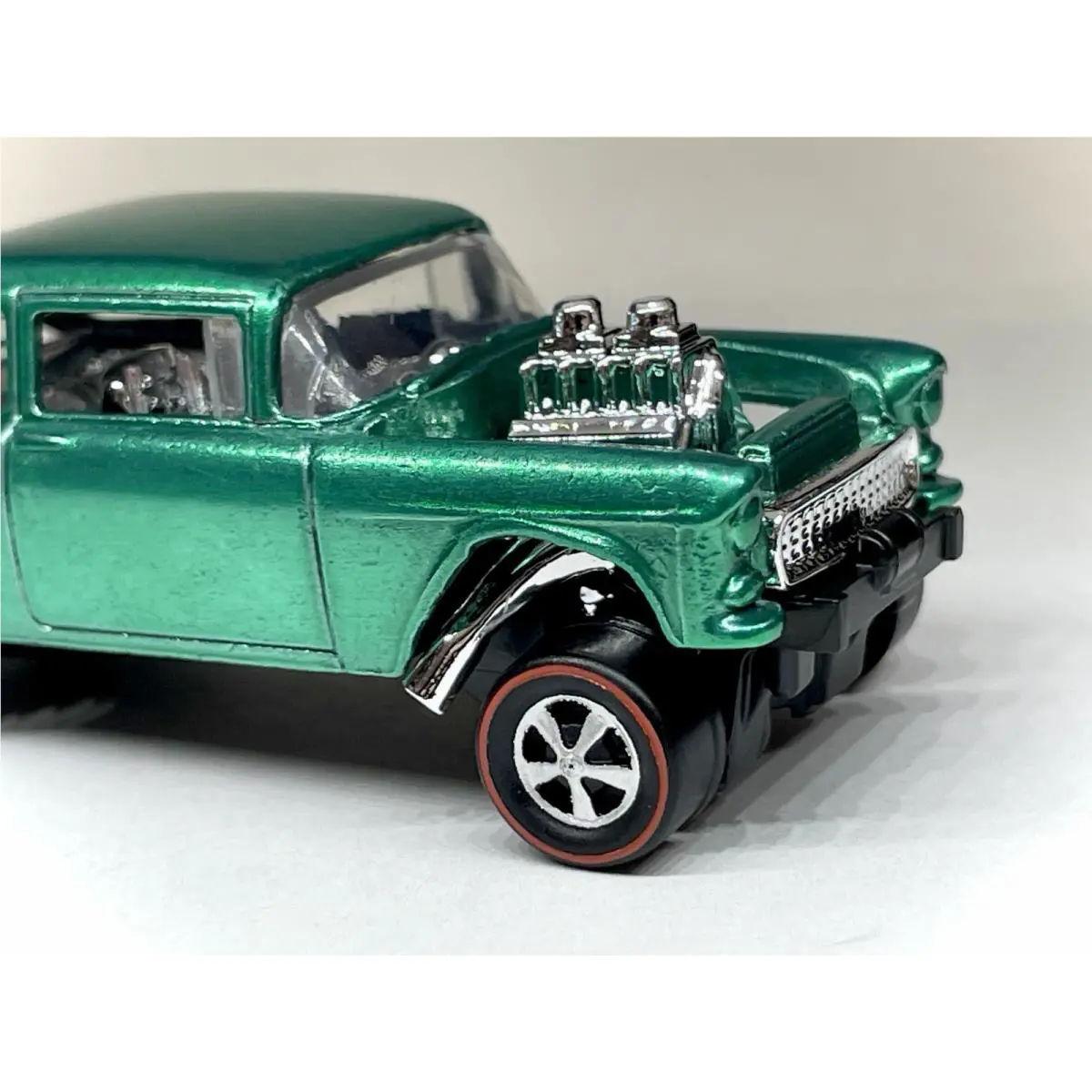 Hot Wheels Custom Made Redline Spectraflame Green Chevy Gasser 1:64