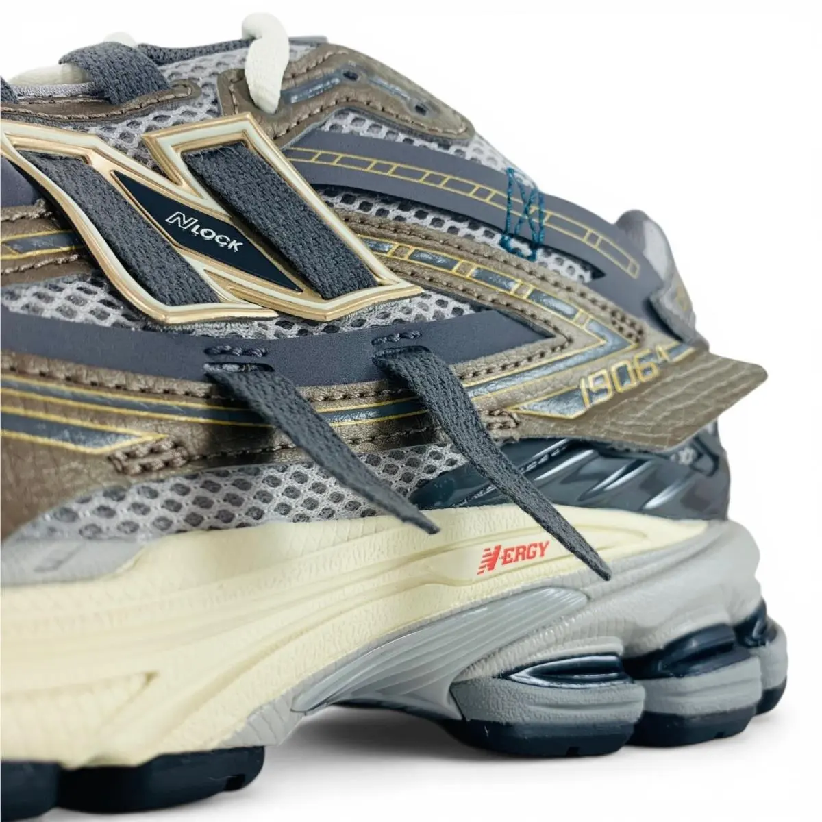 New Balance shoes - New Balance 1906A - U19066U8 - Brown 20