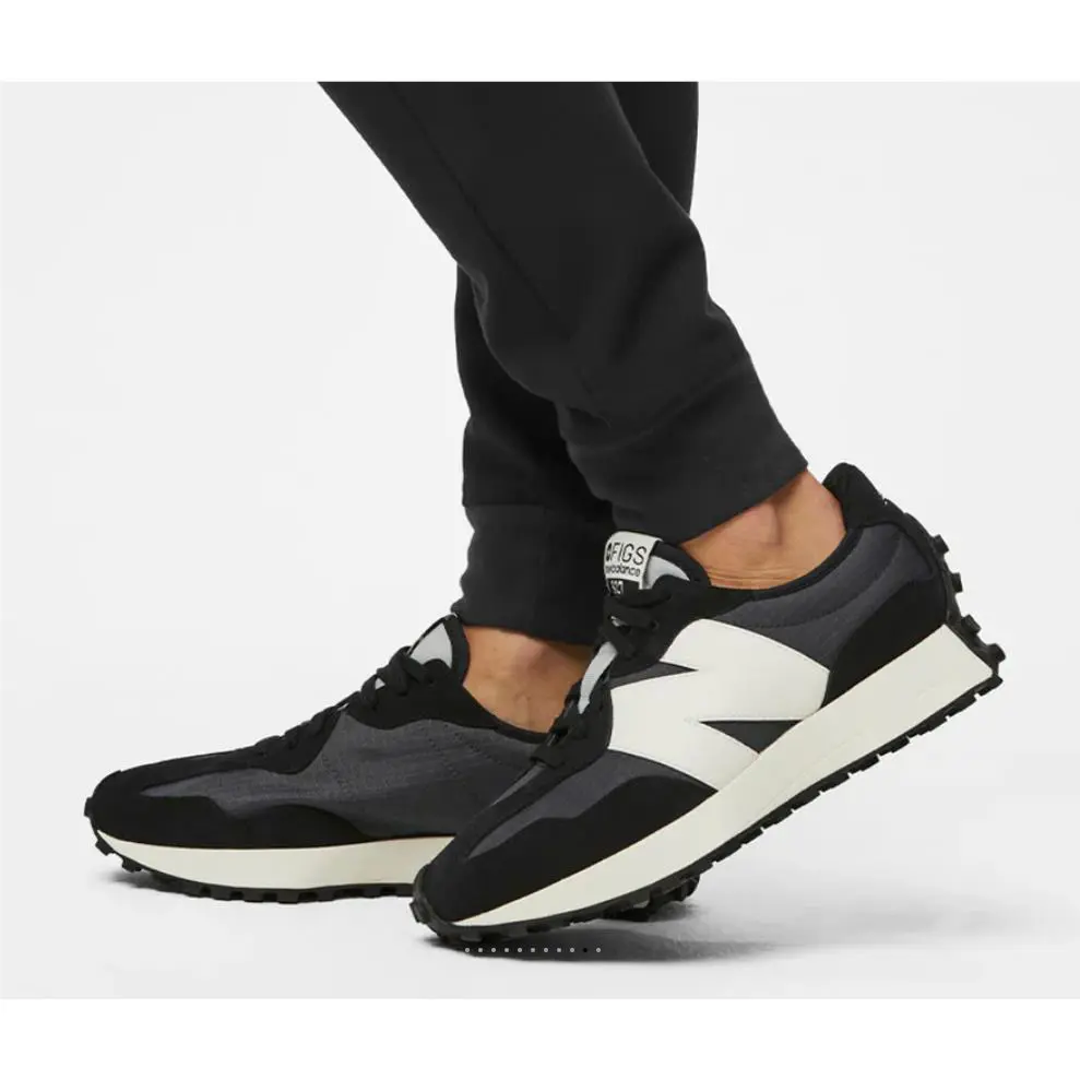 New Balance shoes - New Balance U327 FB - Black/White 9