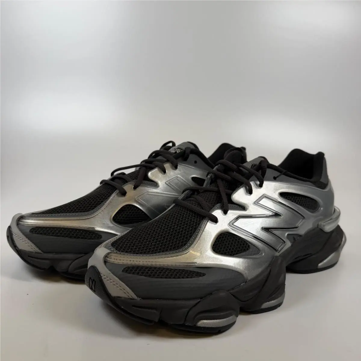 New Balance 9060 Silver Metallic Black Cement Sneakers U9060ISA Mens 13