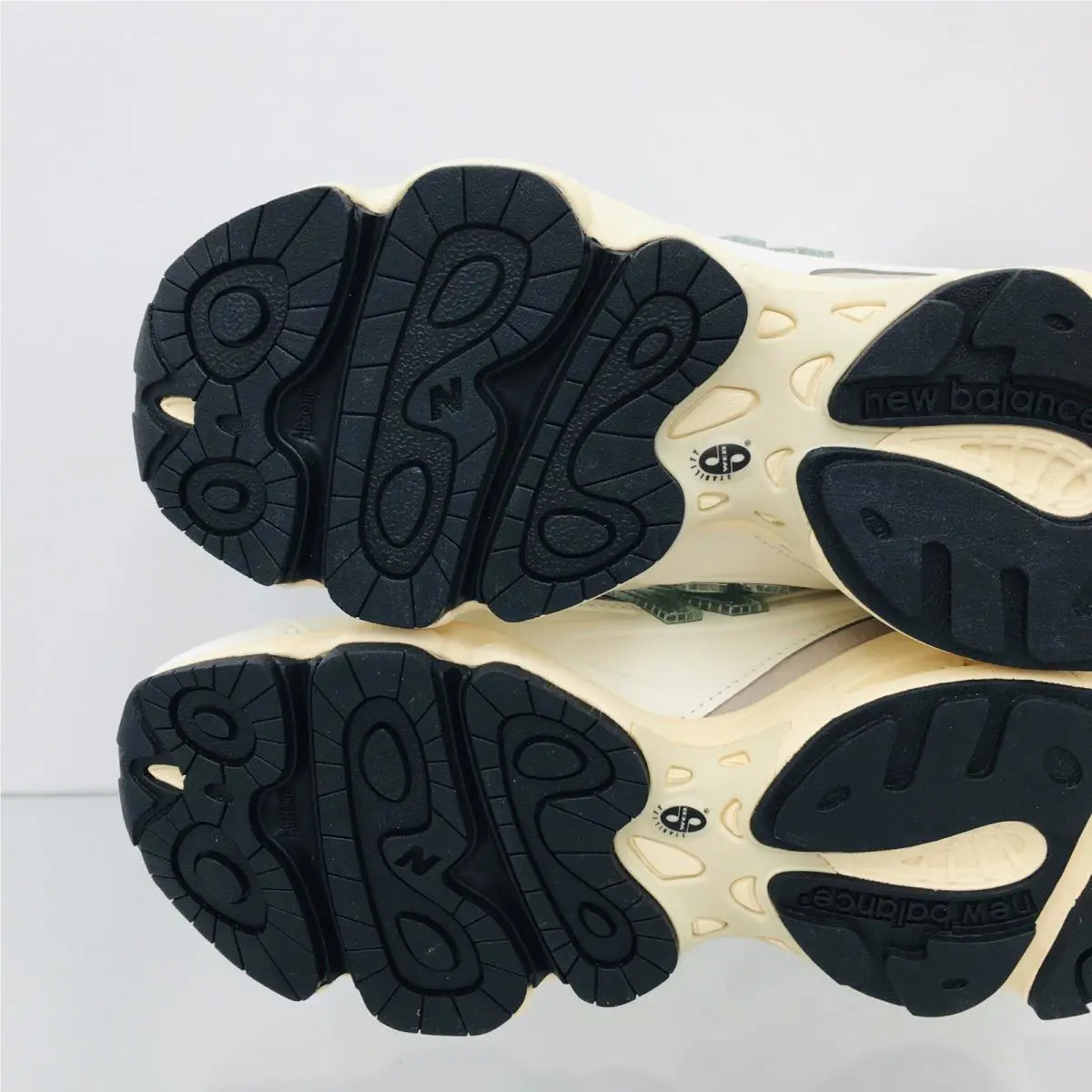 New Balance shoes - New Balance 1000 - New Balance 1000 - Beige Grey 10