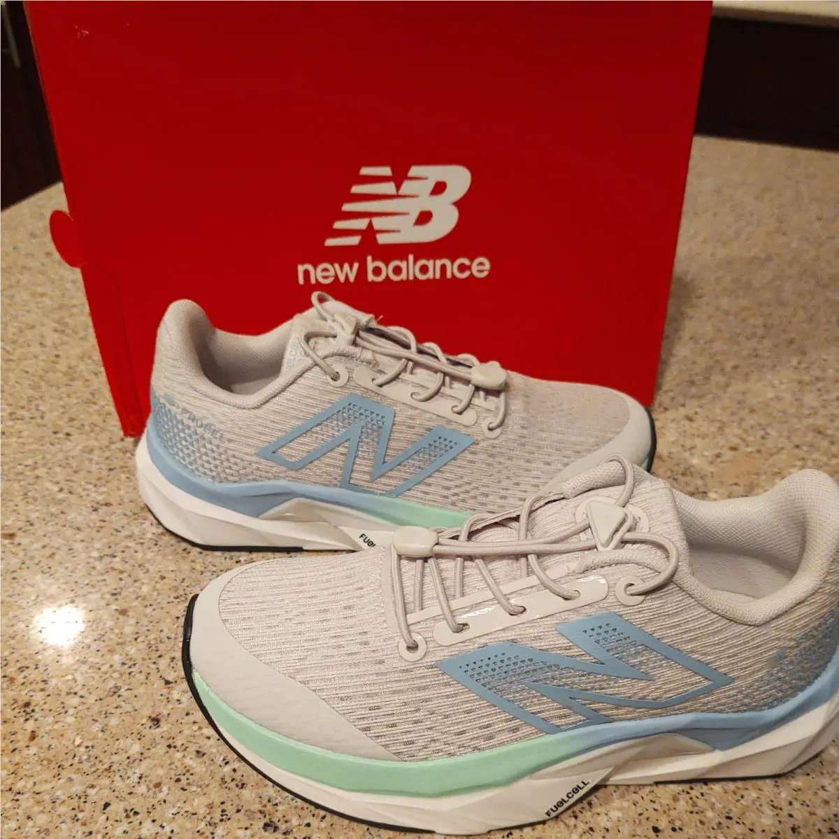 New Balance shoes - New Balance FuelCell Propel - FuelCell Propel - PAFCPRF5 - Gray 1