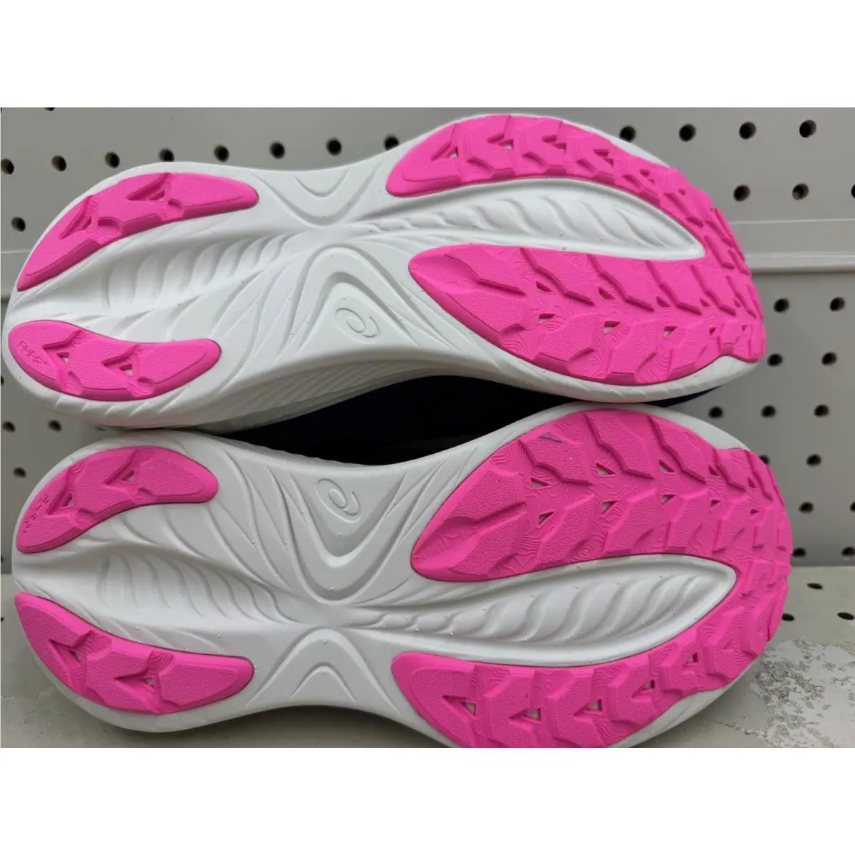 Asics shoes - ASICS GEL-Cumulus 25 - Pink (UPC: 0196074920419) 4