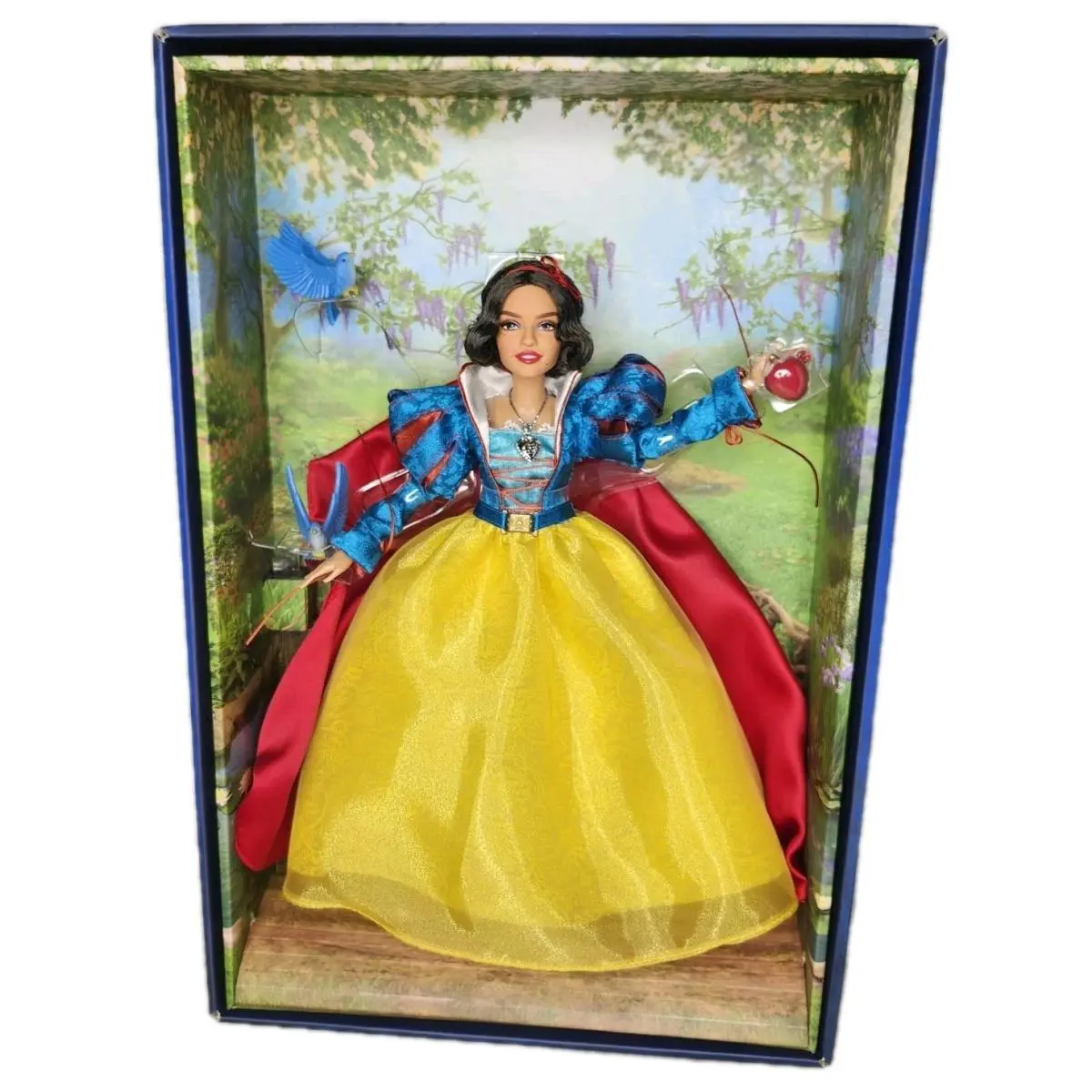 2025 Disney Collector Princess Snow White Fashion Doll Live Action HVY53 Nrfb