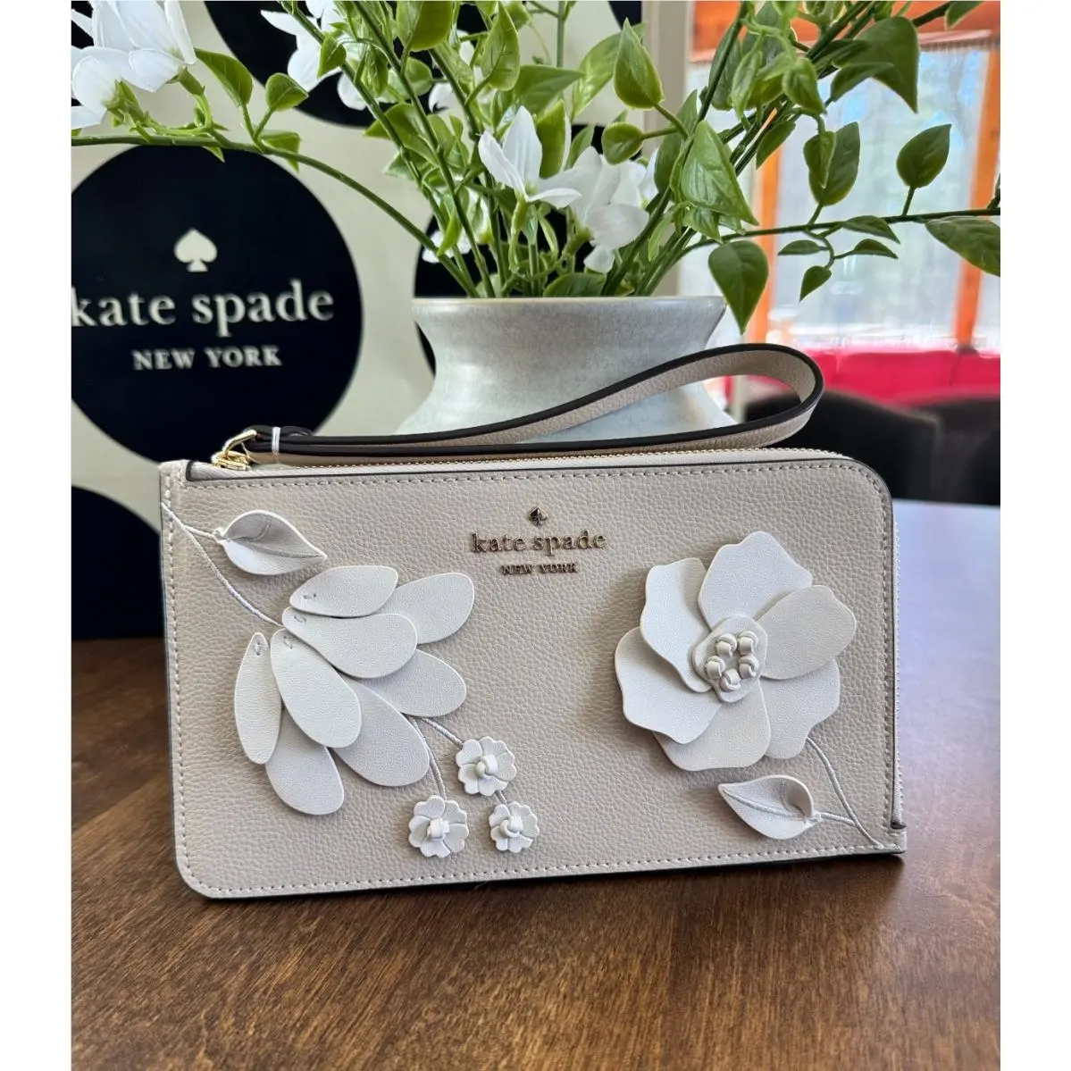 Kate Spade Lucy Floral Medium L-zip Wristlet Milk Glass - Bridal Shower Gift