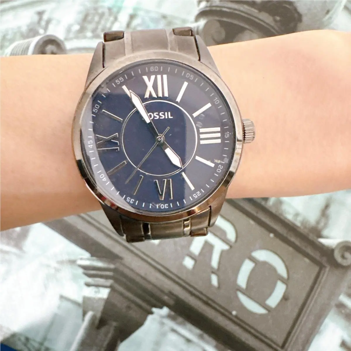 Fossil BQ1134 Men`s Gun Metal Roman Numeral Blue Dial Bracelet Watch