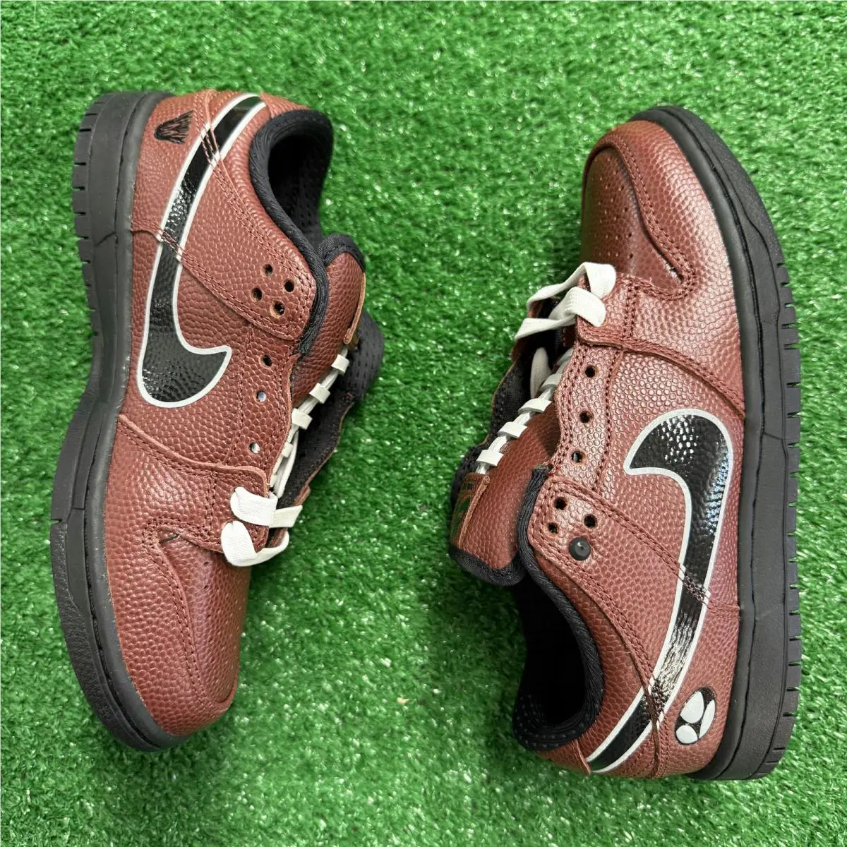 Nike shoes - SB Dunk Low Limosine Skateboards - HJ4131-200 - Brown 6