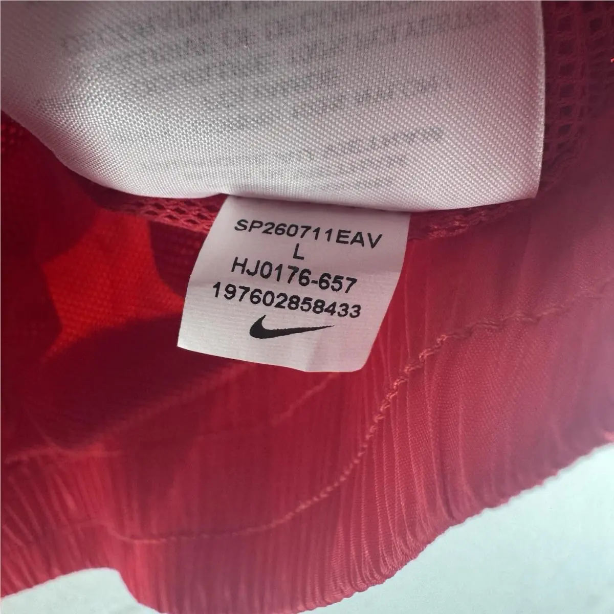 Nike clothing - HJ0176657 - HJ0176657 - Red (UPC: 0197602858433) 3