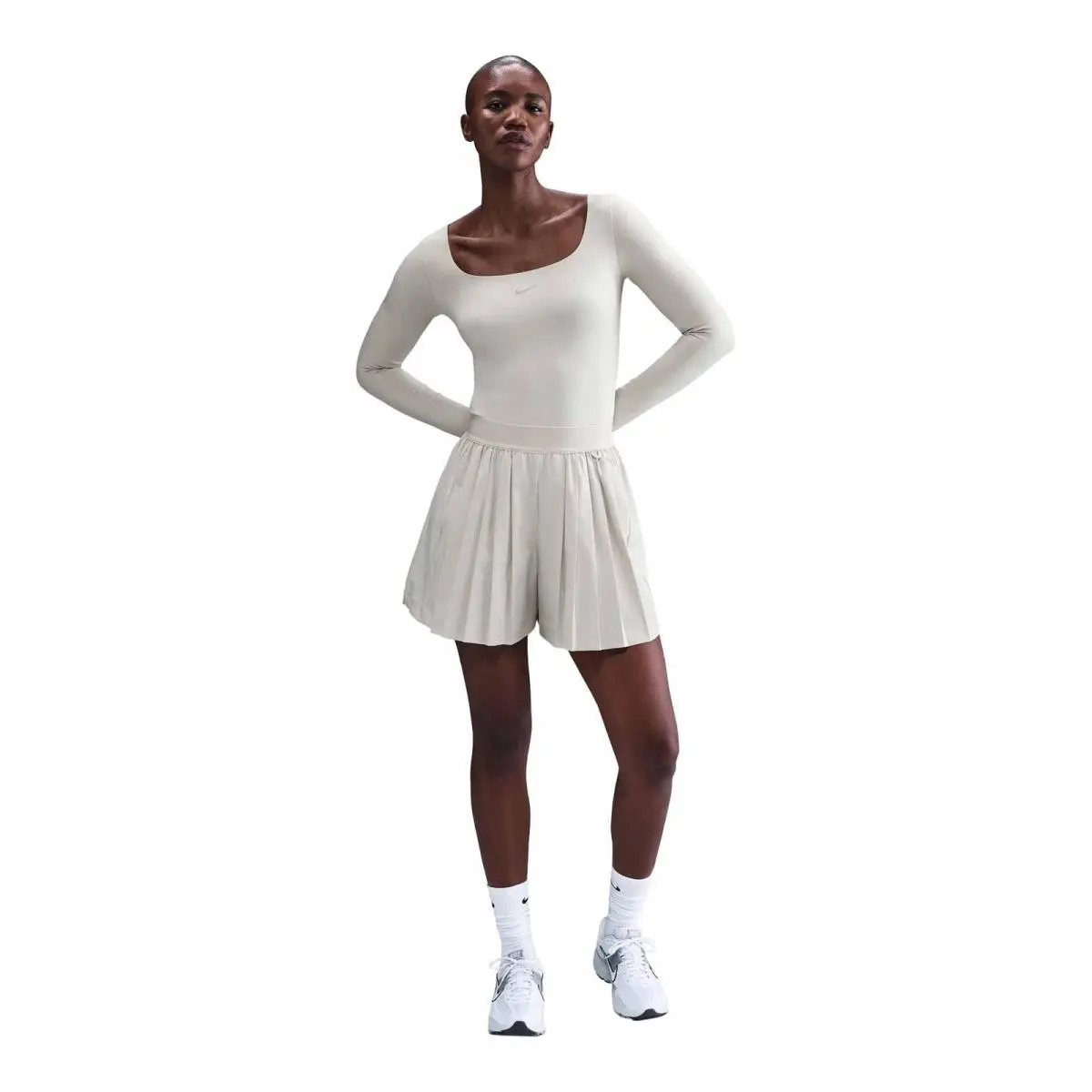 Womens Nike Stretch Dri Fit High Waisted Loose Pleated Skort IB2346-104-SIZE M
