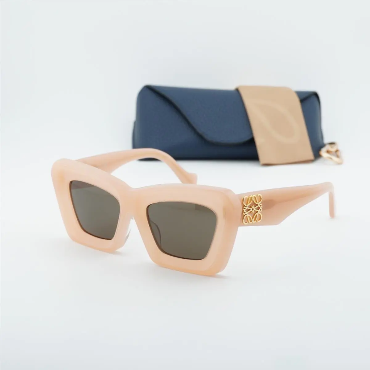 Loewe LW40145F 72E Shiny Pink/brown 53-21-140 Sunglasses