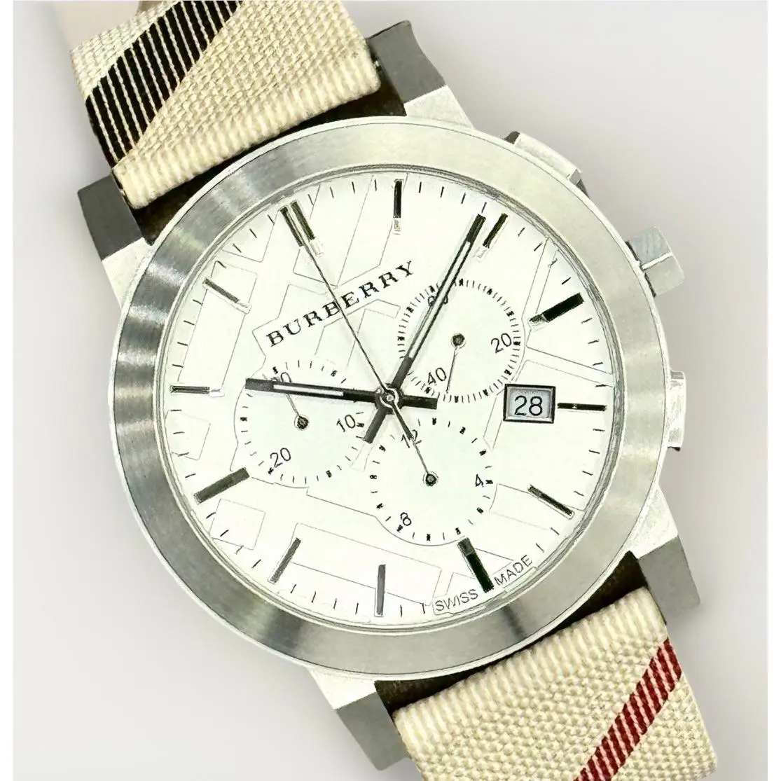 Burberry The City BU9357 Classic Chronograph 42mm Canvas Unisex Wrist