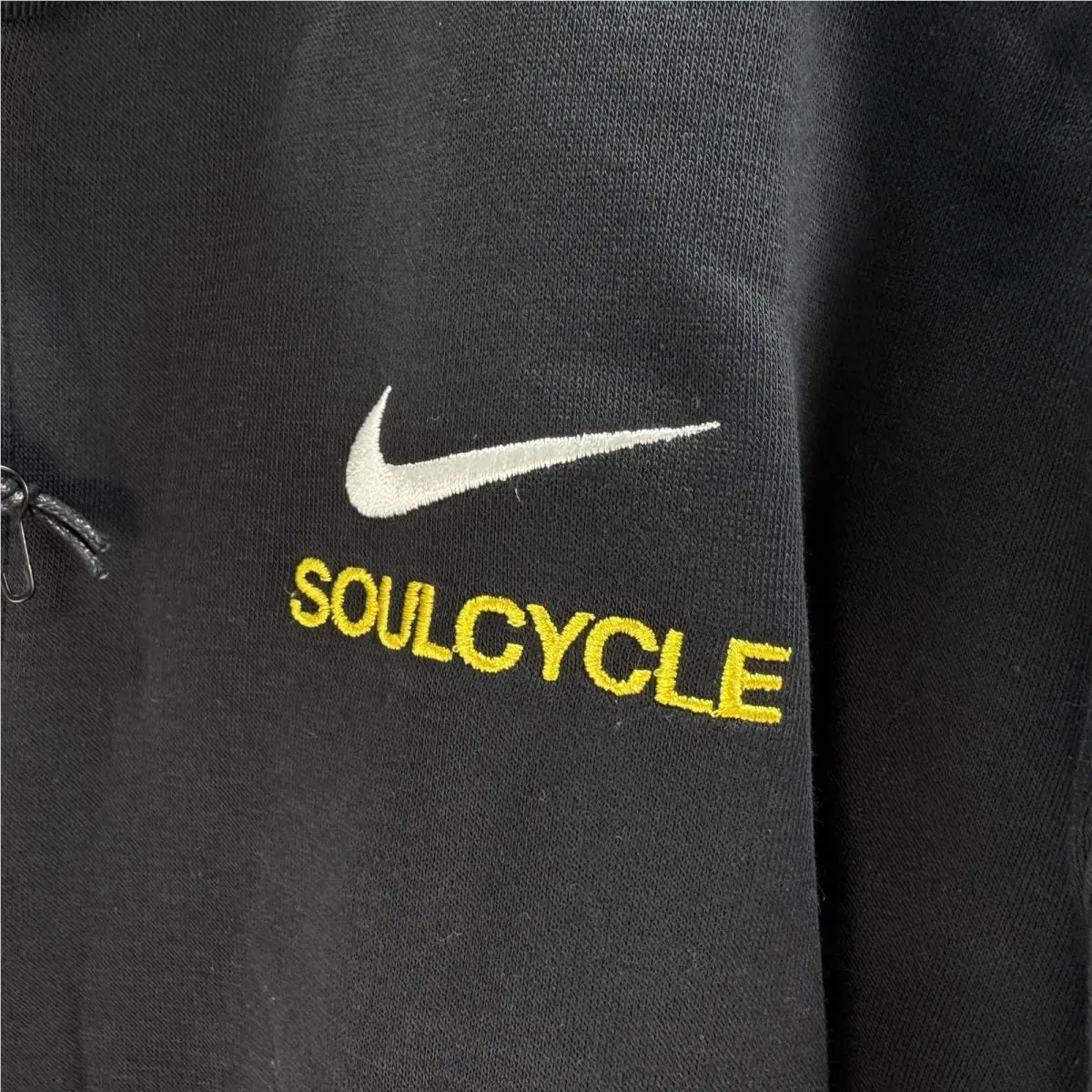 Nike clothing - Black (UPC: 9654322564613) 1